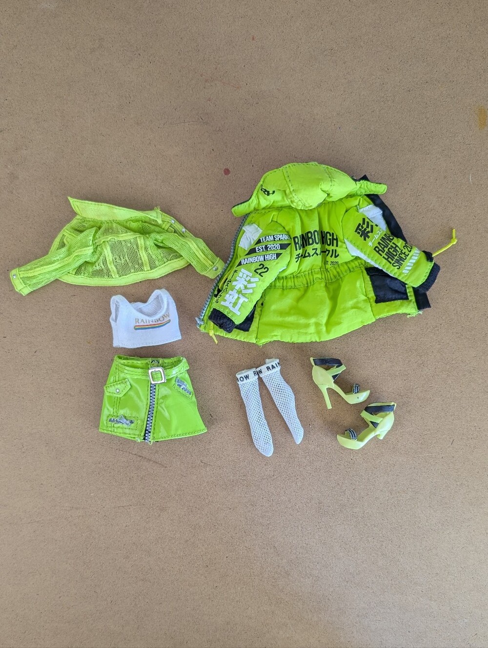 MGA Rainbow High Karma Nichols Outfit Clothing, Shoes, & Accessories Neon Green